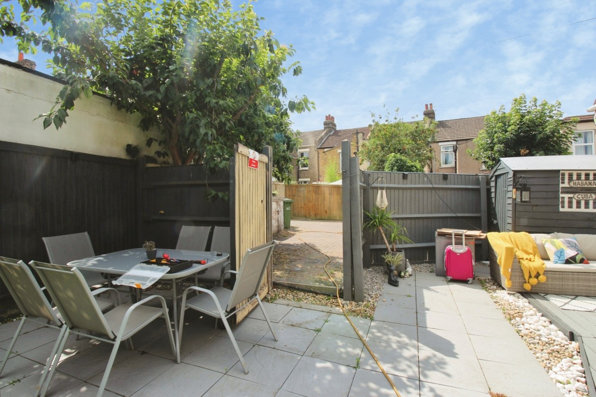 Myra Street, London