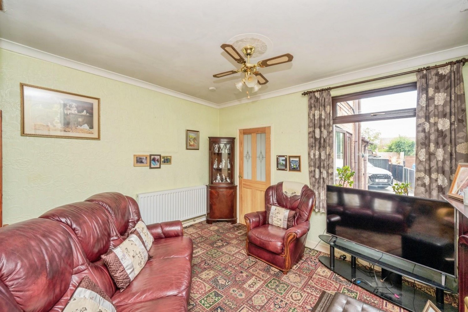 2 bedroom House for sale in Watling Street, Wilnecote, Tamworth