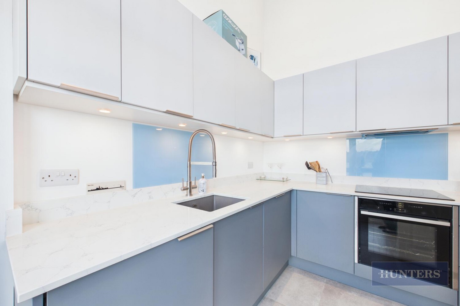 2 bedroom Flat to let in Andes Close, Southampton