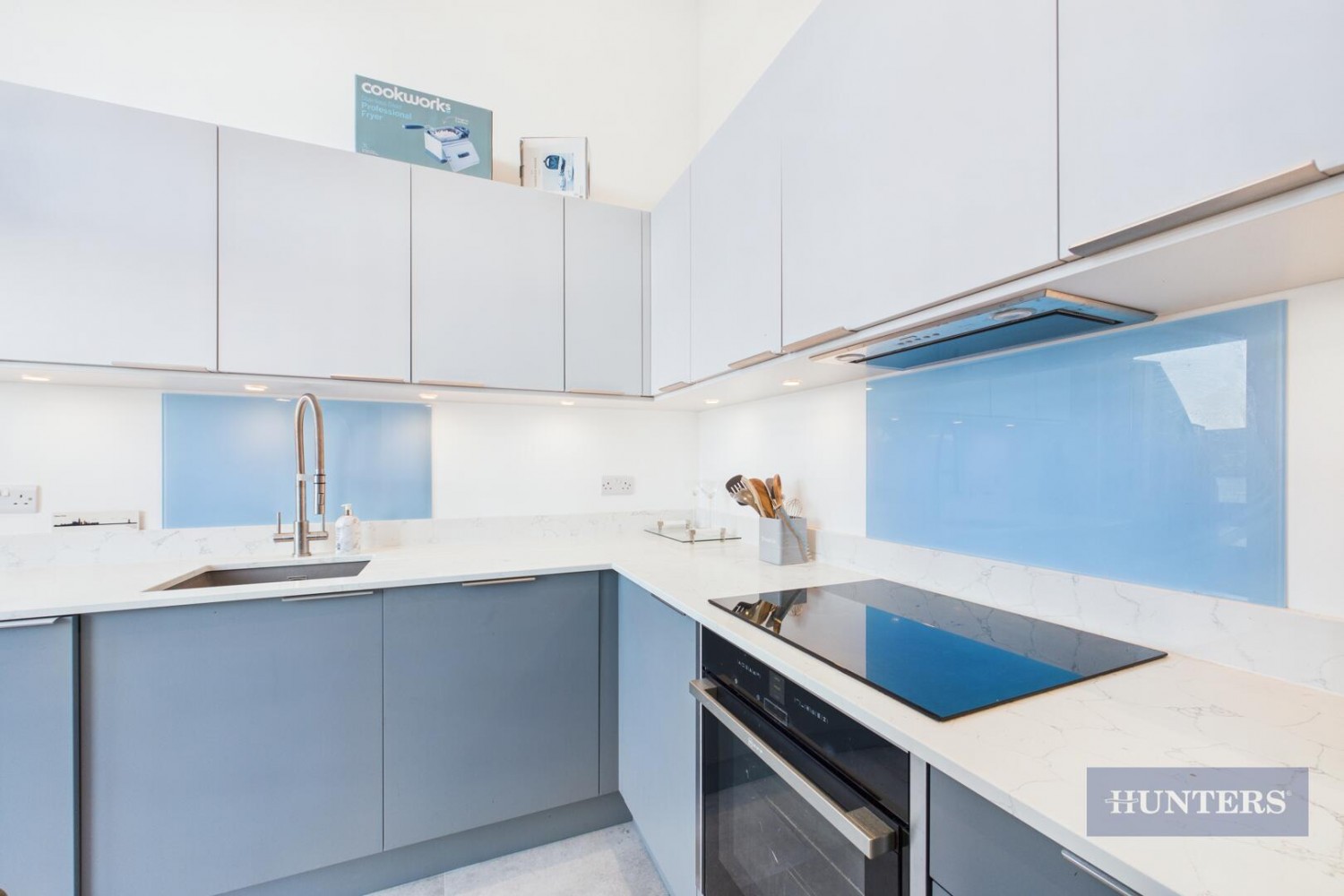 2 bedroom Flat to let in Andes Close, Southampton