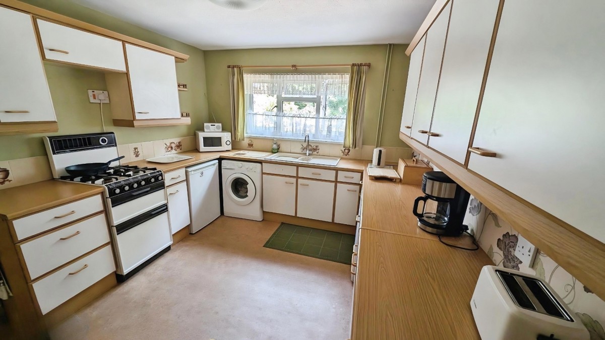 Elmwood, Yate, Bristol, BS37 4JB