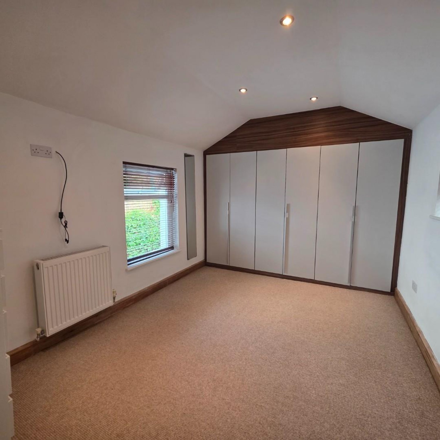 3 bedroom House to let in Llwynmadoc Street, Pontypridd