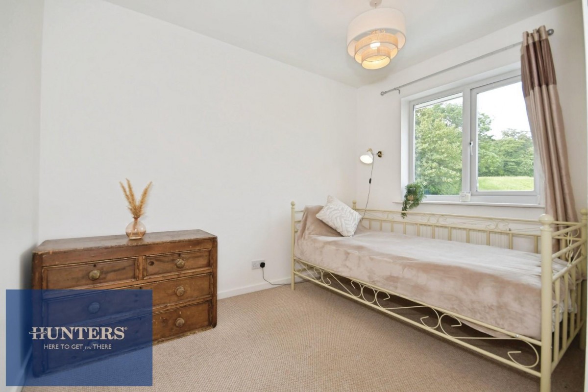 Acacia Avenue, Hollingwood, Chesterfield, S43 2JE