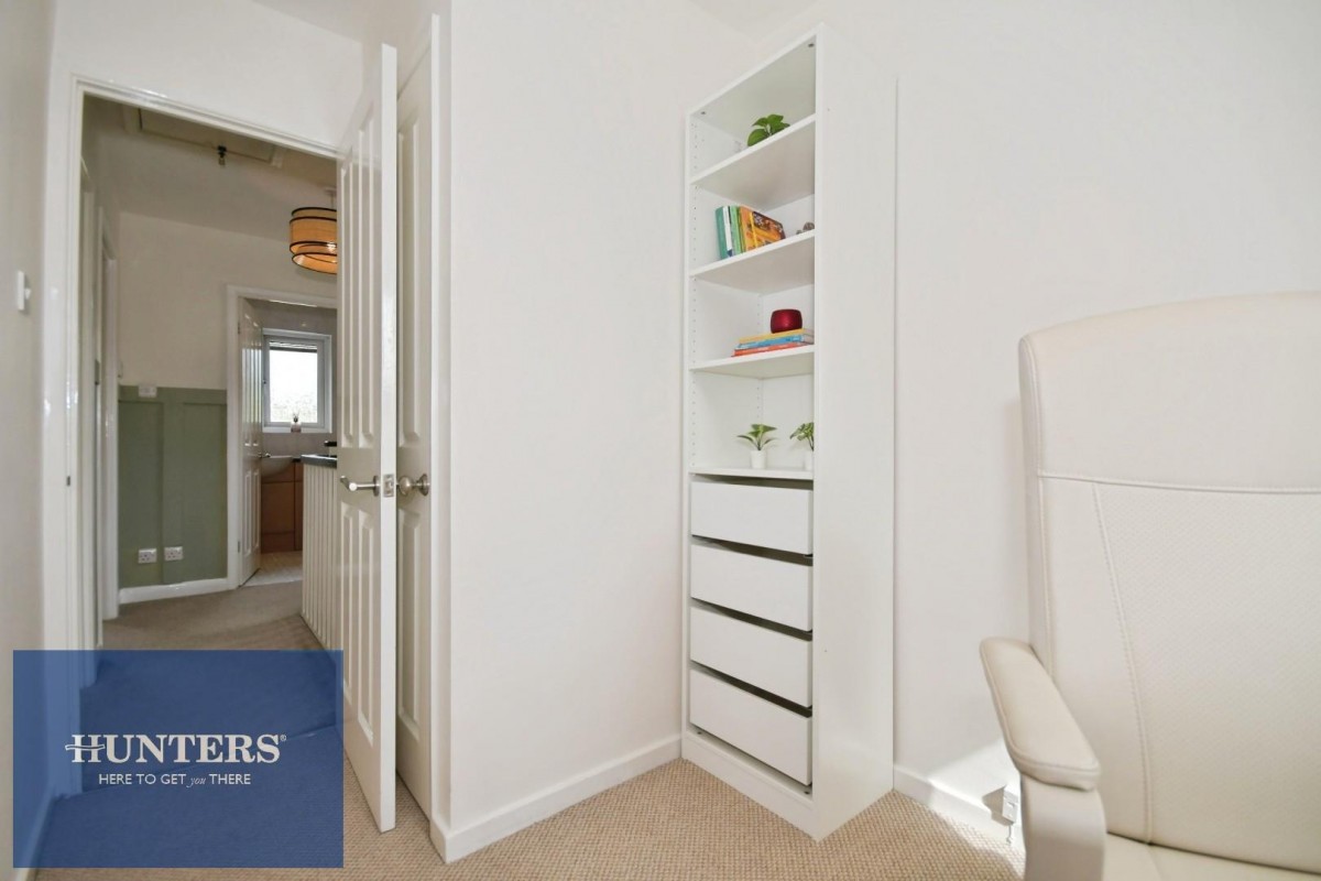 Acacia Avenue, Hollingwood, Chesterfield, S43 2JE