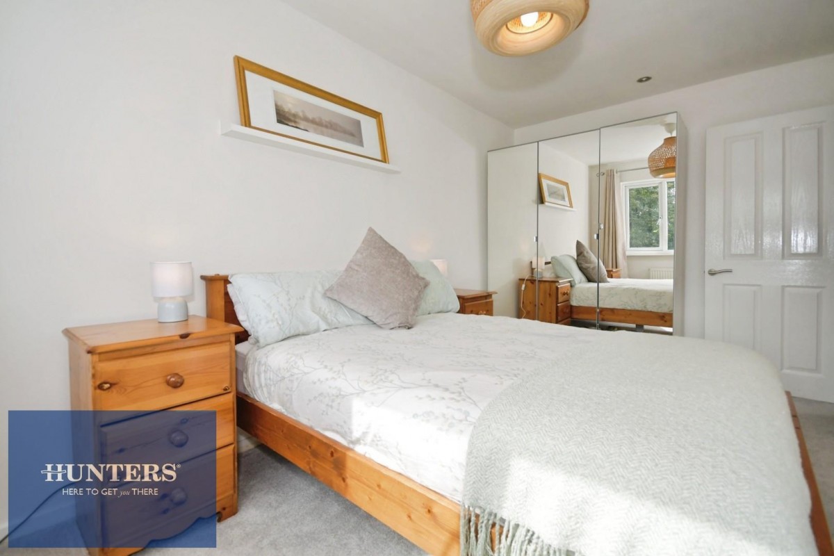 Acacia Avenue, Hollingwood, Chesterfield, S43 2JE
