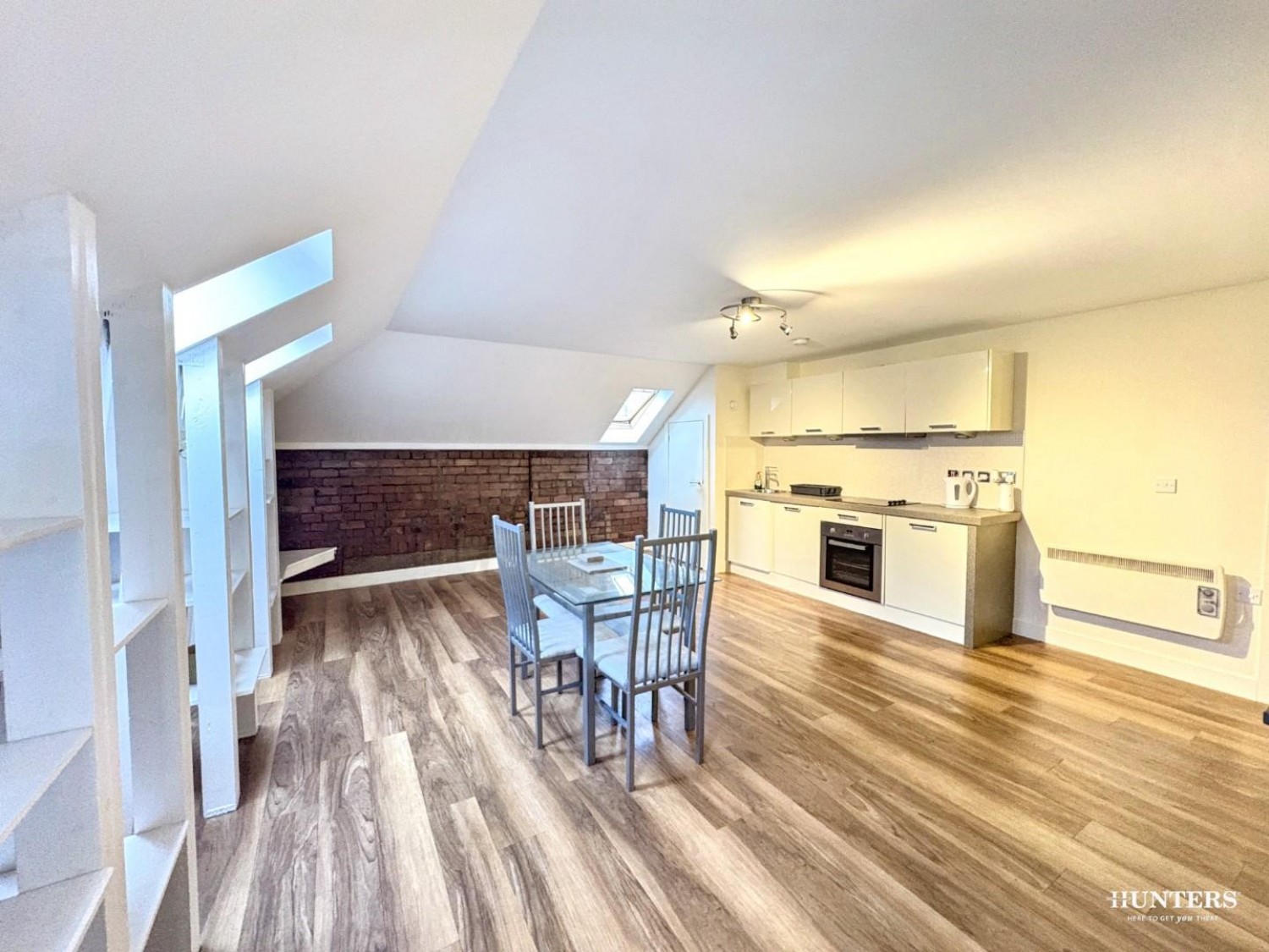 1 bedroom Flat to let in Upper Blakeridge Lane, Batley