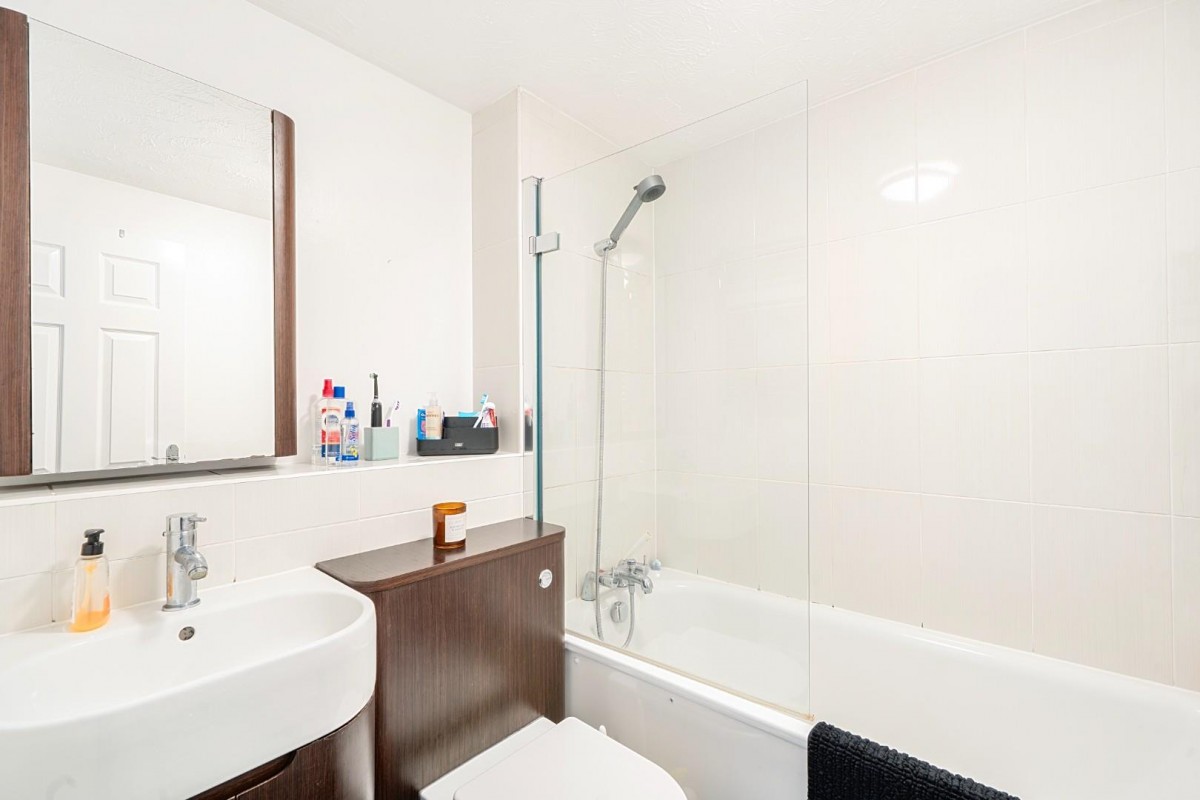 Mapeshill Place, Willesden Green, London, NW2