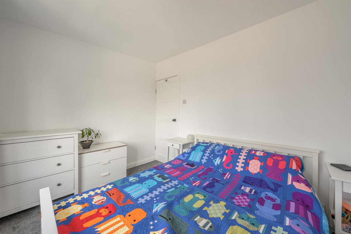 Bassnage Road, Halesowen, B63 4EY