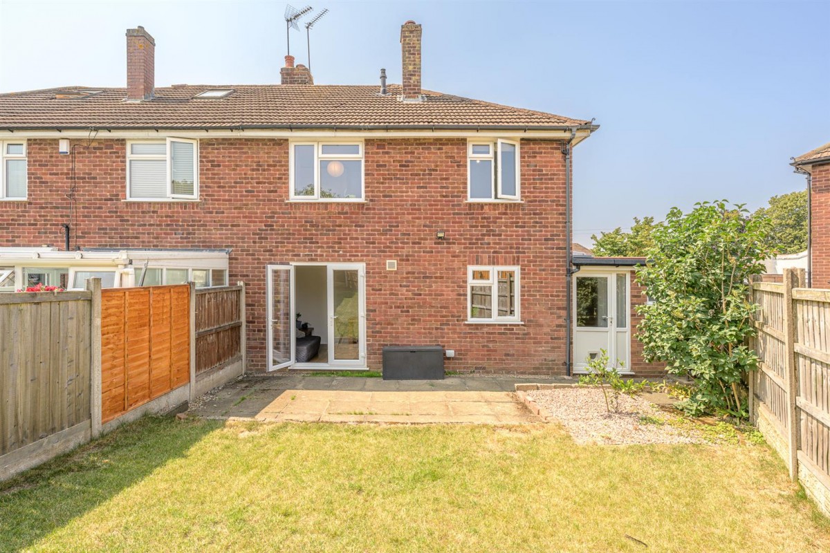 Bassnage Road, Halesowen, B63 4EY