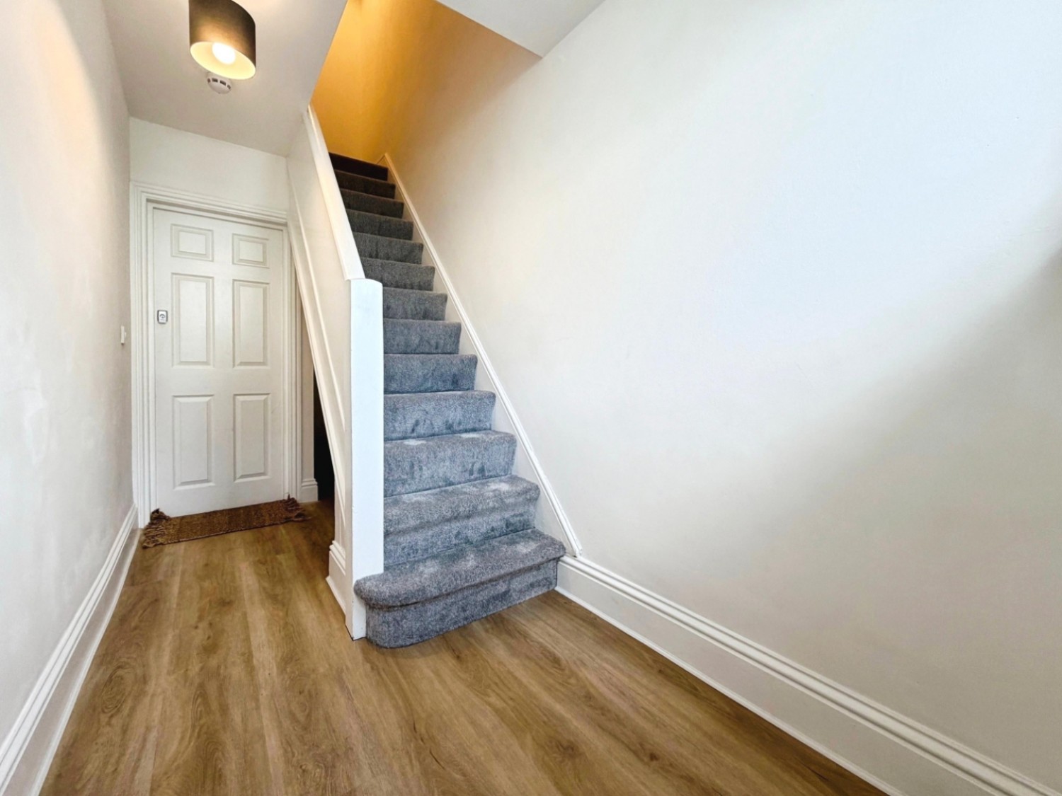 2 bedroom Flat for sale in Grove Park, Bristol