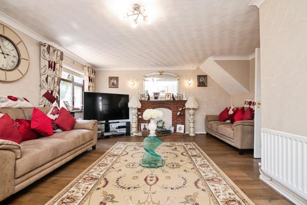 Alderdale Avenue, Dudley