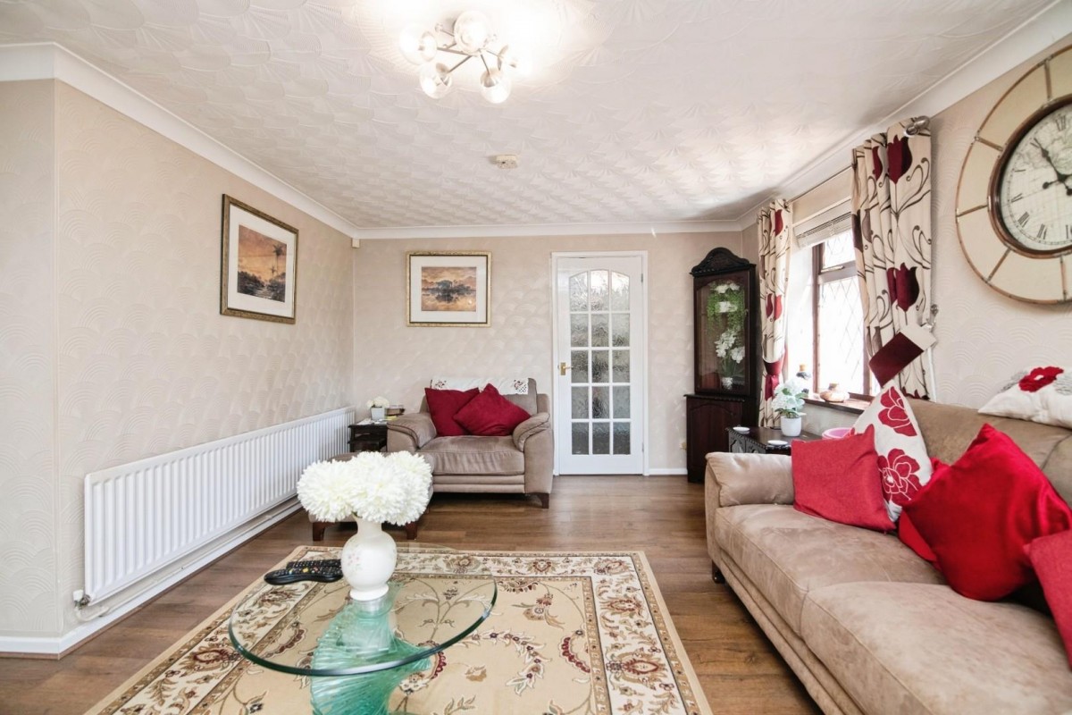 Alderdale Avenue, Dudley