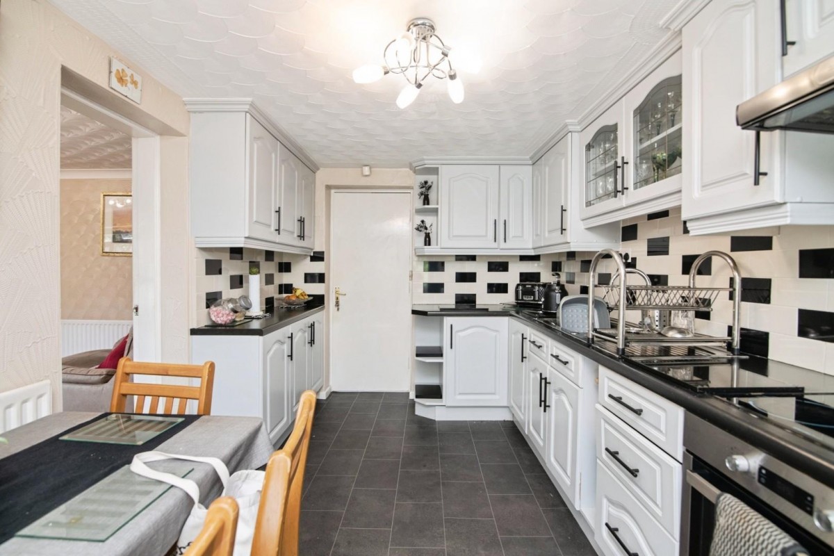 Alderdale Avenue, Dudley