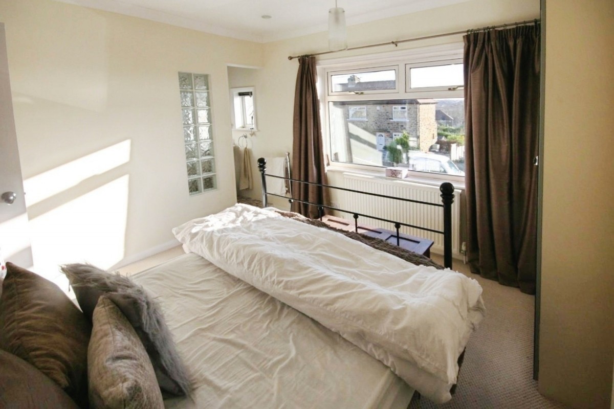 Moorland Crescent, Guiseley