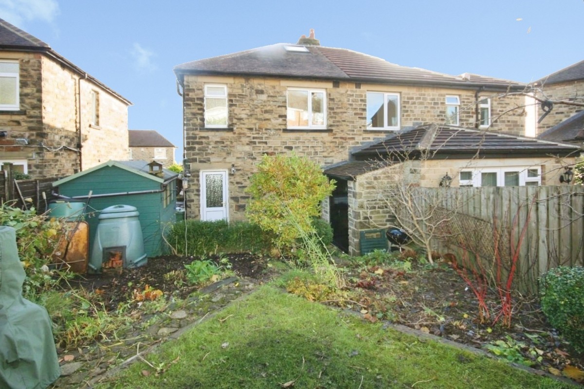 Moorland Crescent, Guiseley