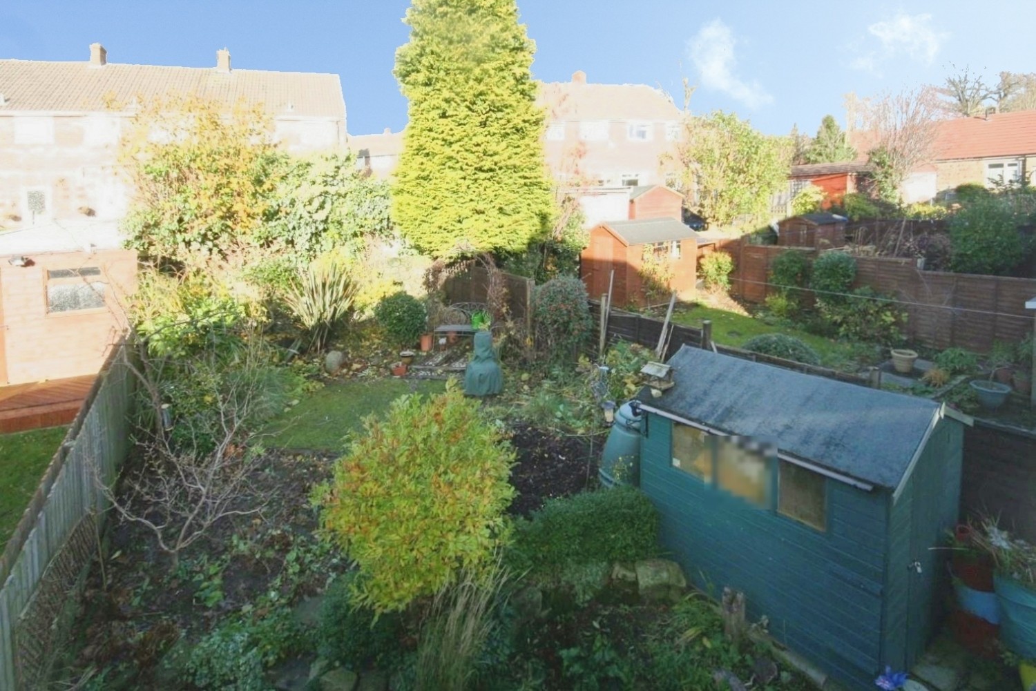 2 bedroom House to let in Moorland Crescent, Guiseley