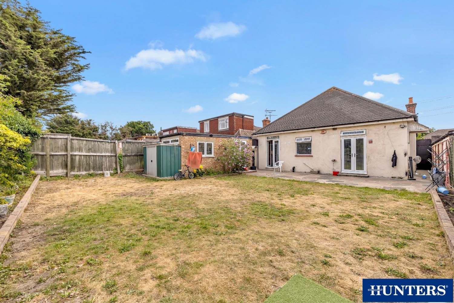 4 bedroom Bungalow for sale in Melbourne Gardens, Chadwell Heath, RM6