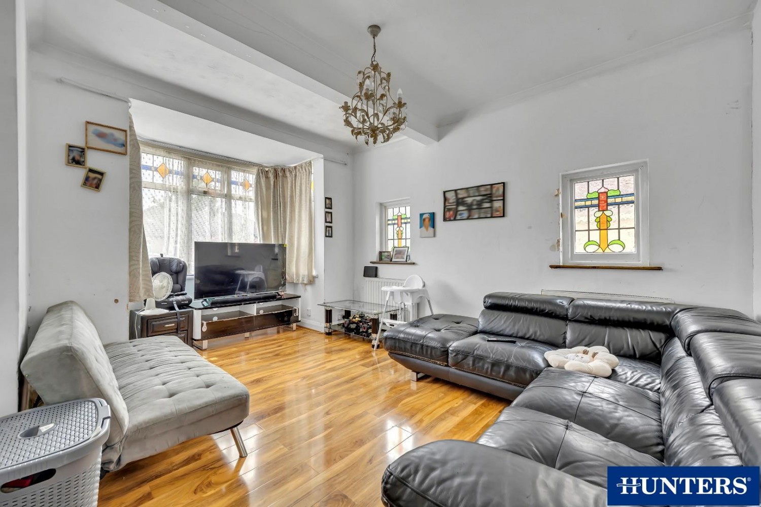 4 bedroom Bungalow for sale in Melbourne Gardens, Chadwell Heath, RM6