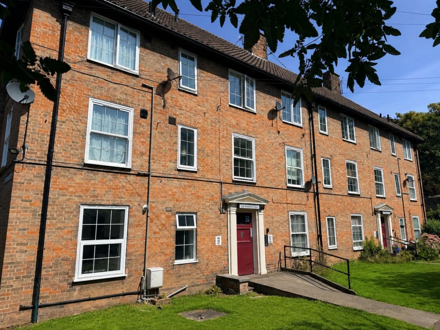 1 bedroom Flat to let in Rosemary Court, York