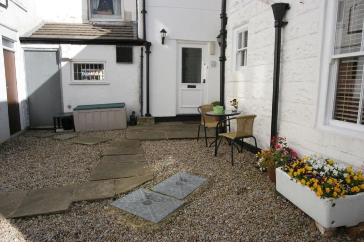 High Street, Knaresborough, HG5 0HB