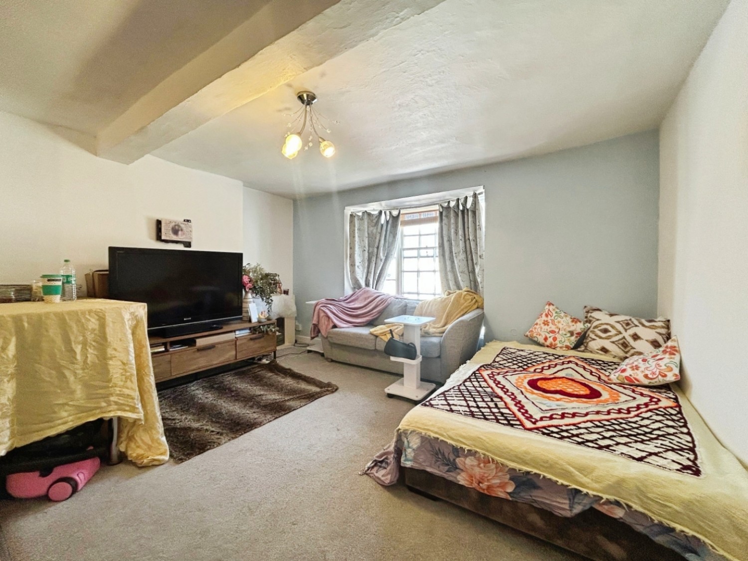 1 bedroom Flat for sale in High Street, Knaresborough, HG5 0HB