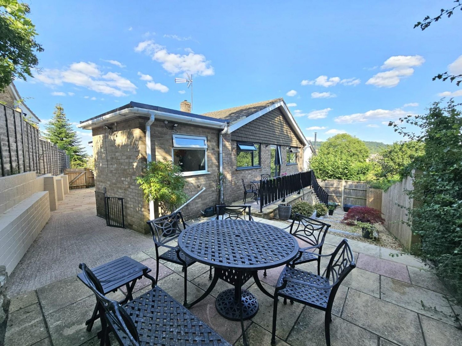 3 bedroom Bungalow for sale in Holywell Road, Norman Hill, Dursley