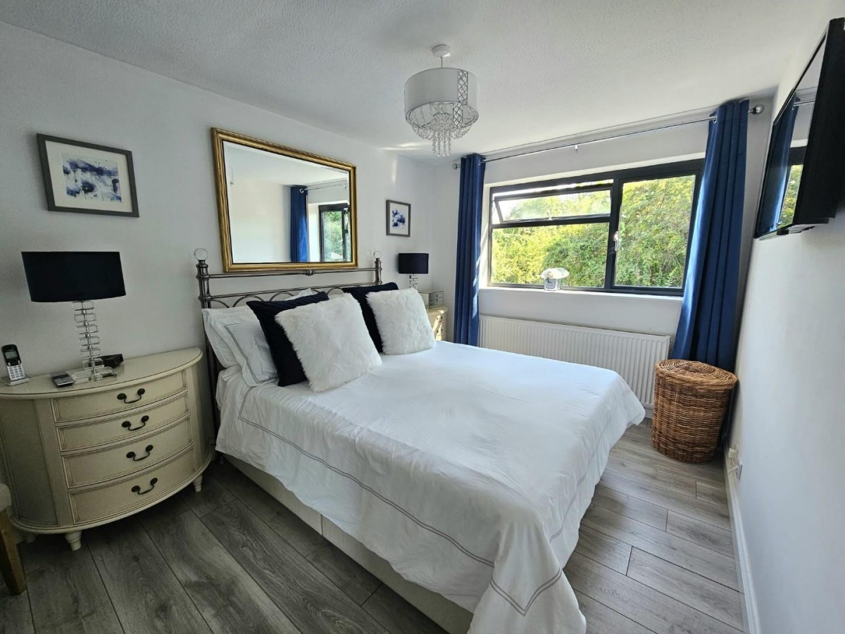 Holywell Road, Norman Hill, Dursley