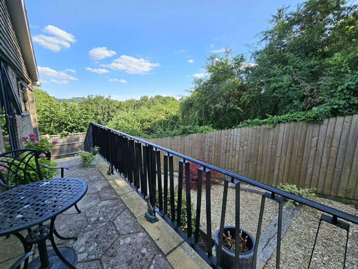 Holywell Road, Norman Hill, Dursley