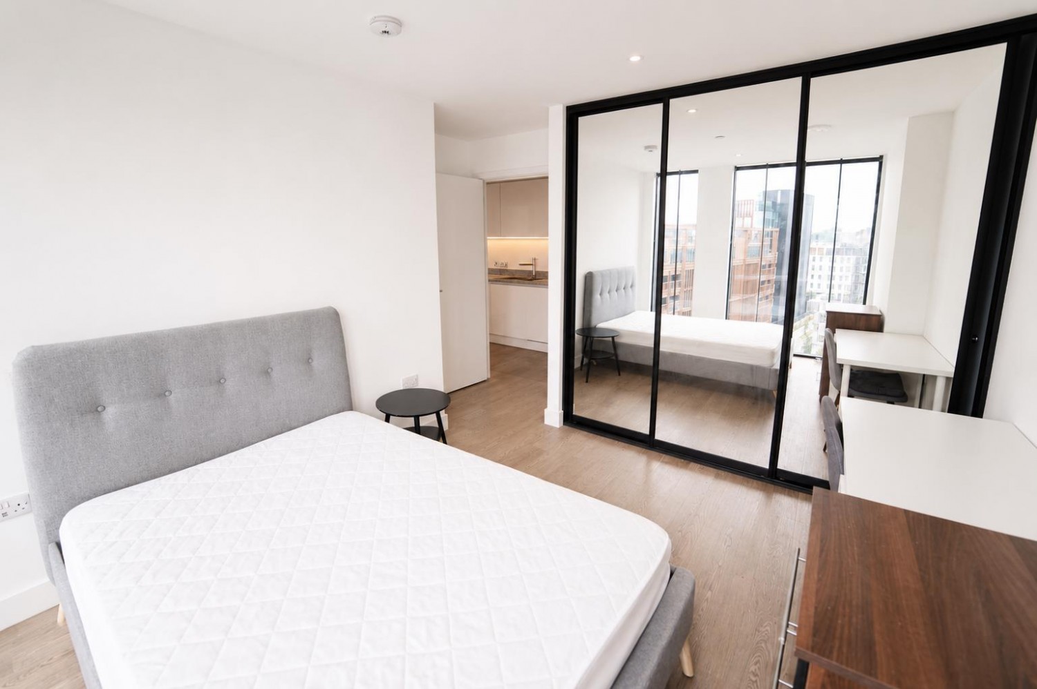 2 bedroom Flat to let in Hadrian Tower, Newcastle Upon Tyne, NE4