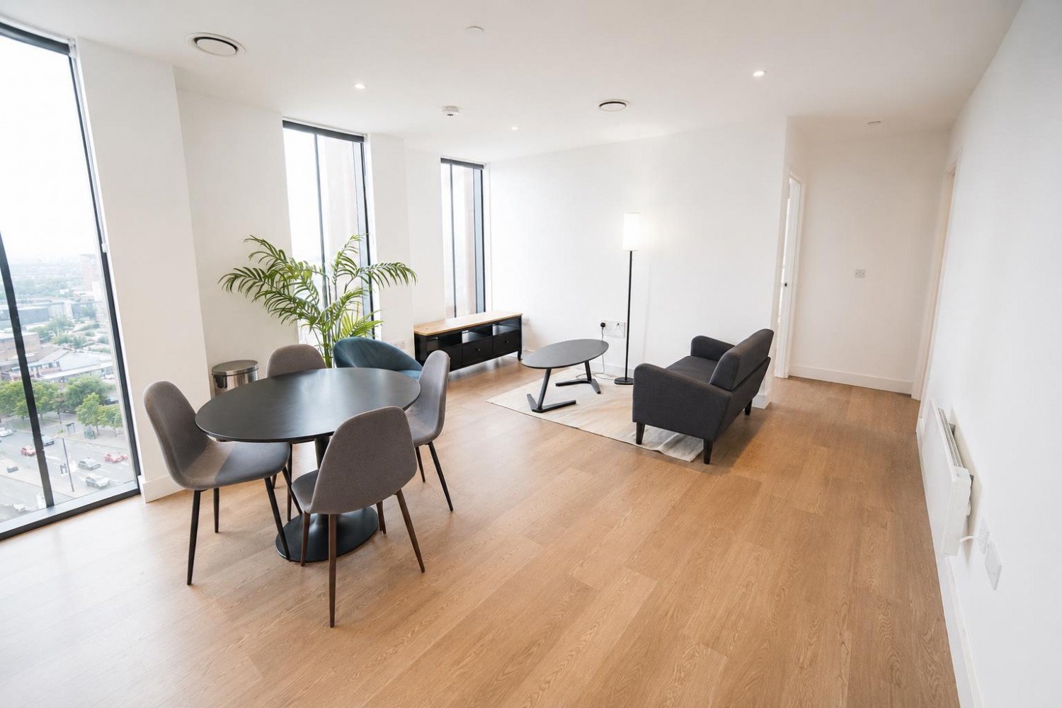 2 bedroom Flat to let in Hadrian Tower, Newcastle Upon Tyne, NE4