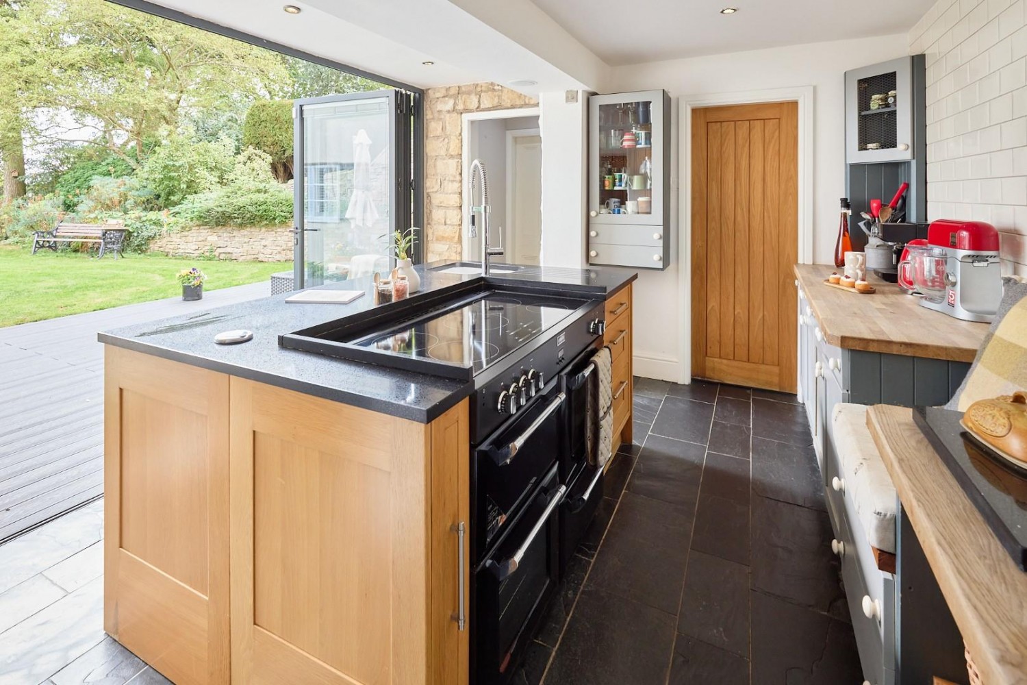 4 bedroom House to let in Old Village Street, Burghwallis, Doncaster