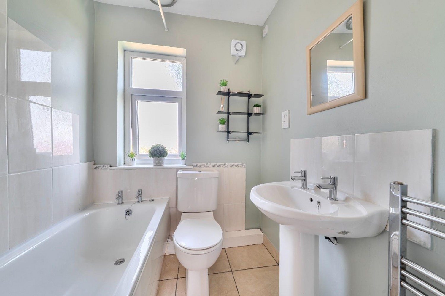 2 bedroom House for sale in Upper Wortley Road, Thorpe Hesley, Rotherham