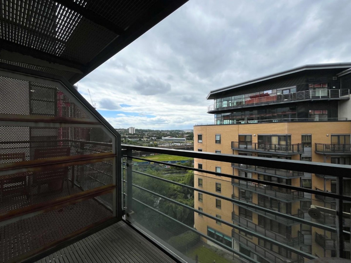 Whitehall Waterfront, 2 Riverside Way, Leeds
