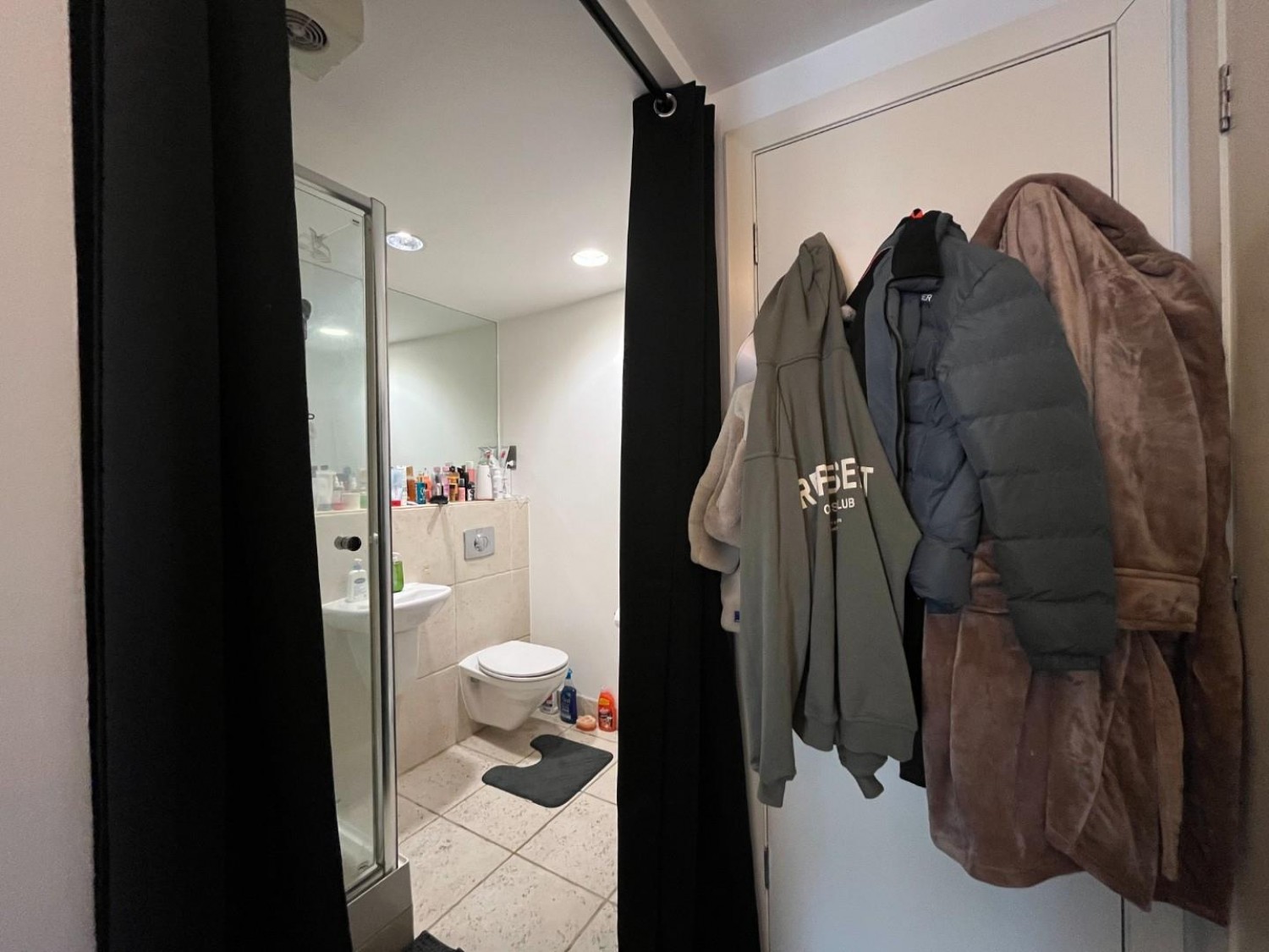 2 bedroom Flat to let in Whitehall Waterfront, 2 Riverside Way, Leeds
