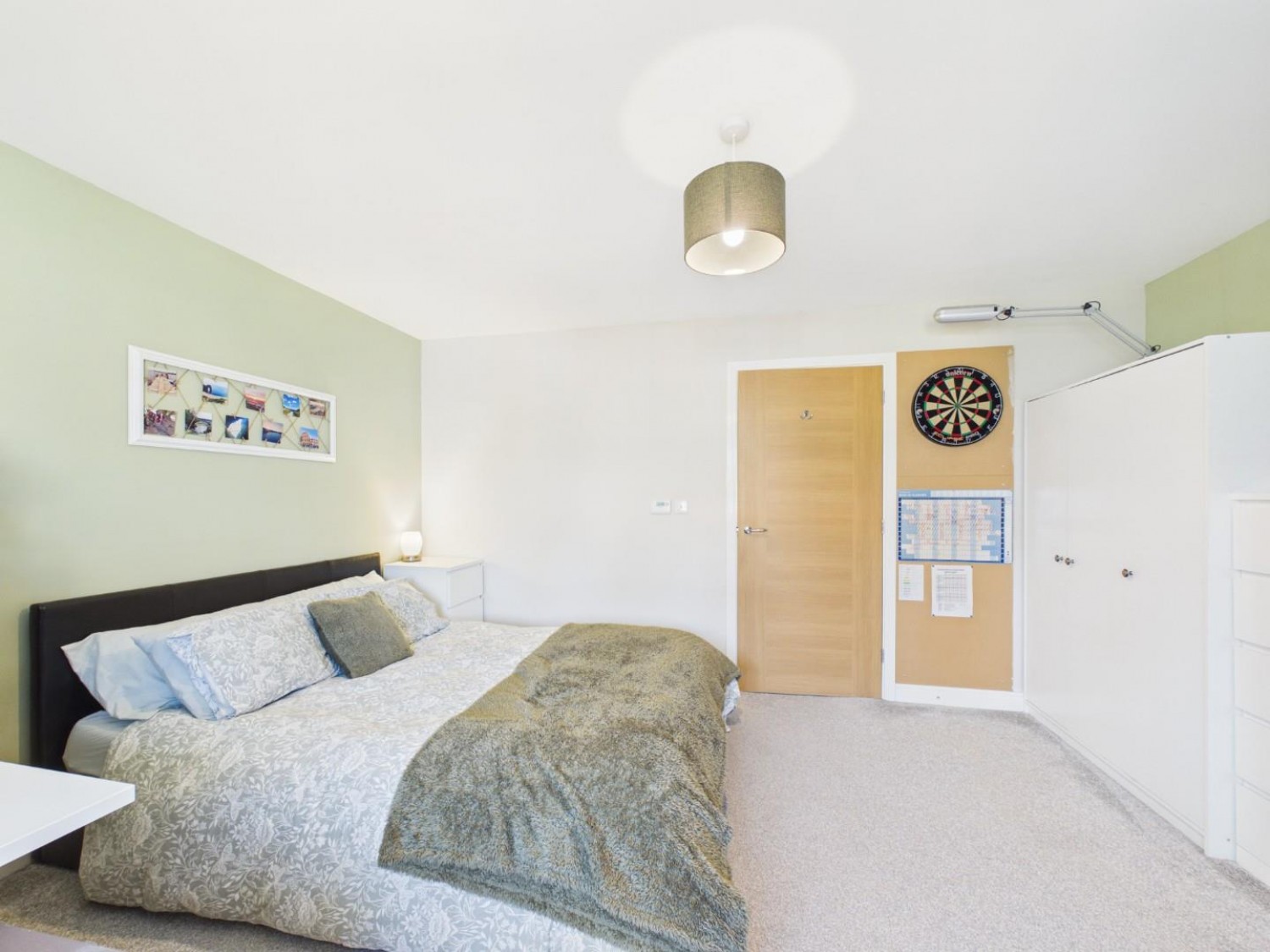 2 bedroom House for sale in Peacock Road, Thornbury