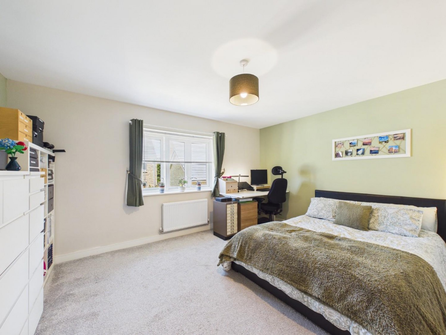 2 bedroom House for sale in Peacock Road, Thornbury