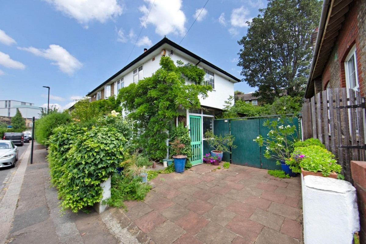Redan Terrace, London, SE5