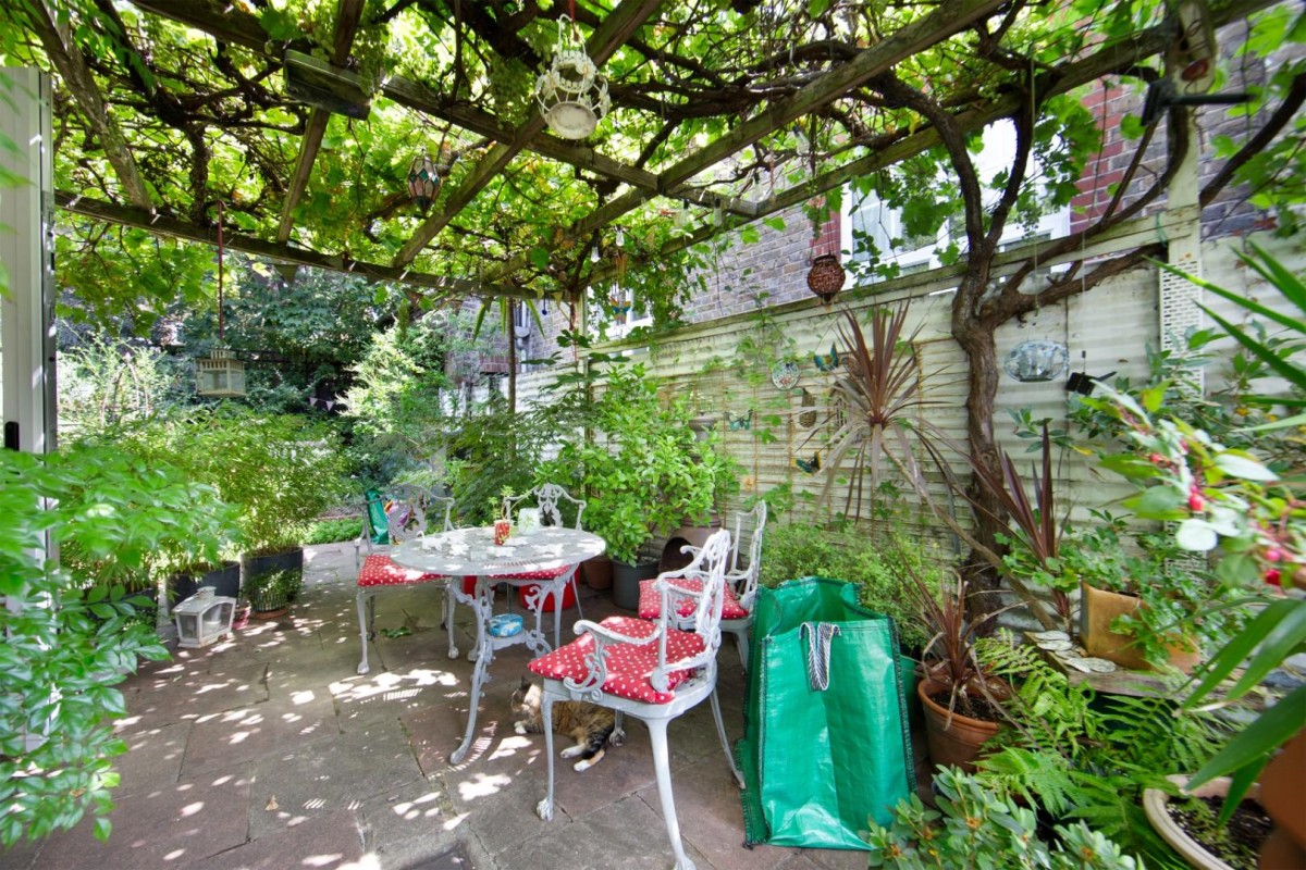 Redan Terrace, London, SE5