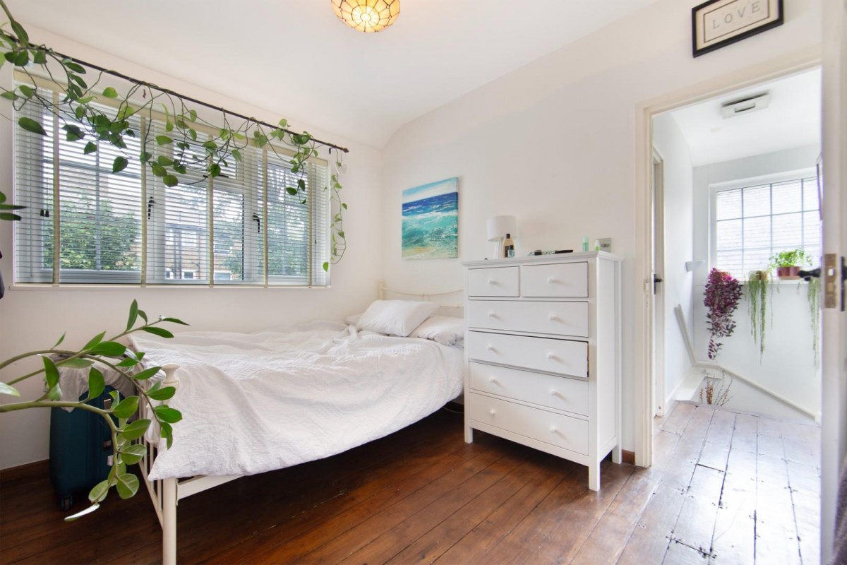 Redan Terrace, London, SE5
