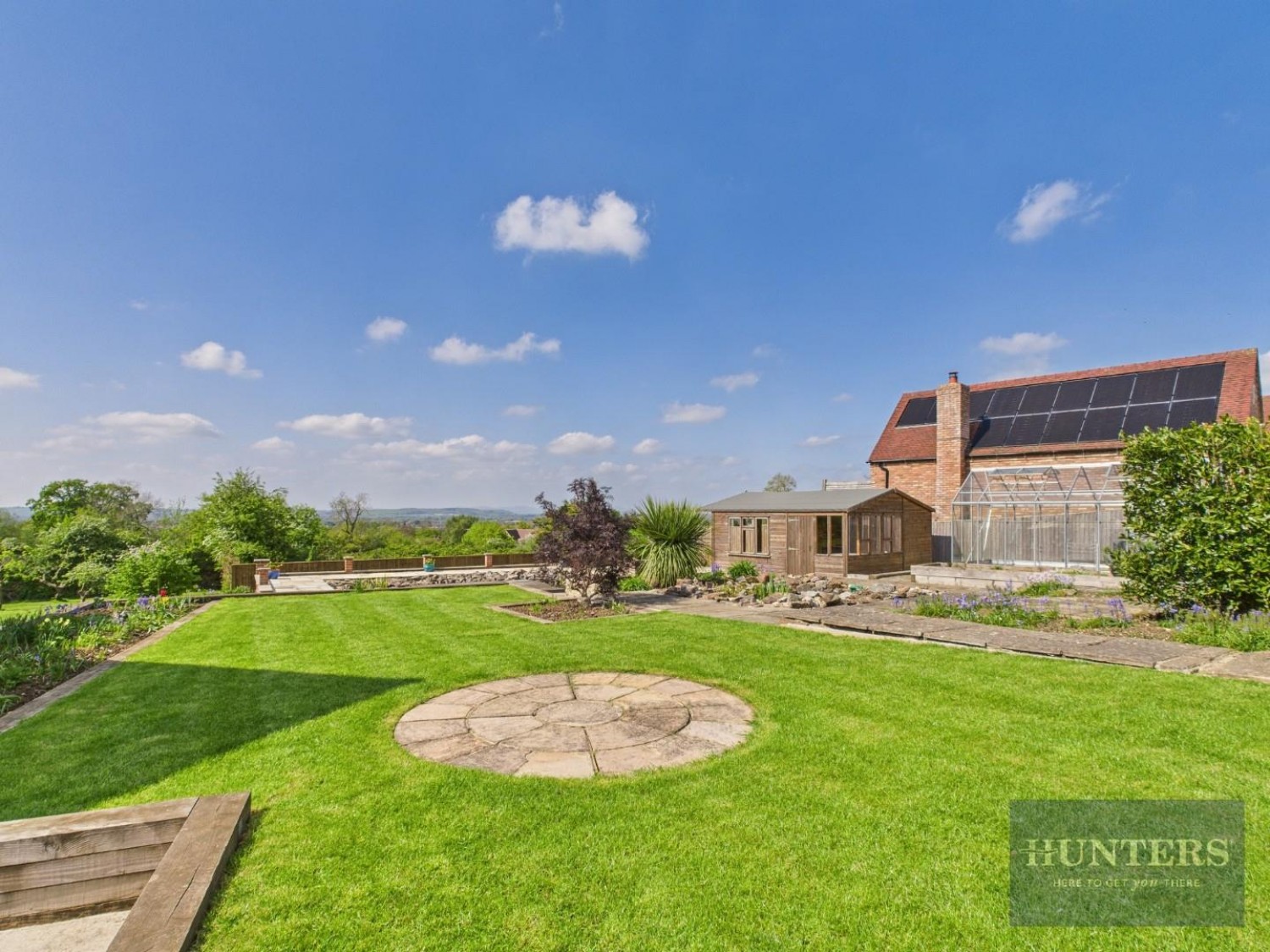 5 bedroom House for sale in Green Lane, Churchdown, Gloucester