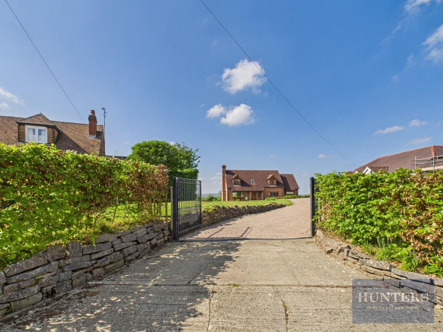 5 bedroom House for sale in Green Lane, Churchdown, Gloucester