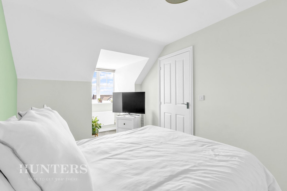 Wayfarers Way, Wardle OL12 9EQ
