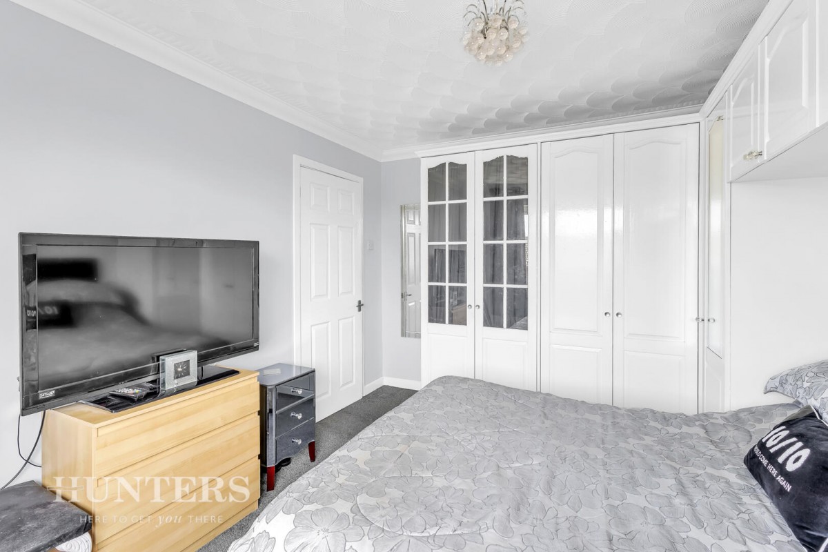 Shaftesbury Drive, Wardle, OL12 9LS