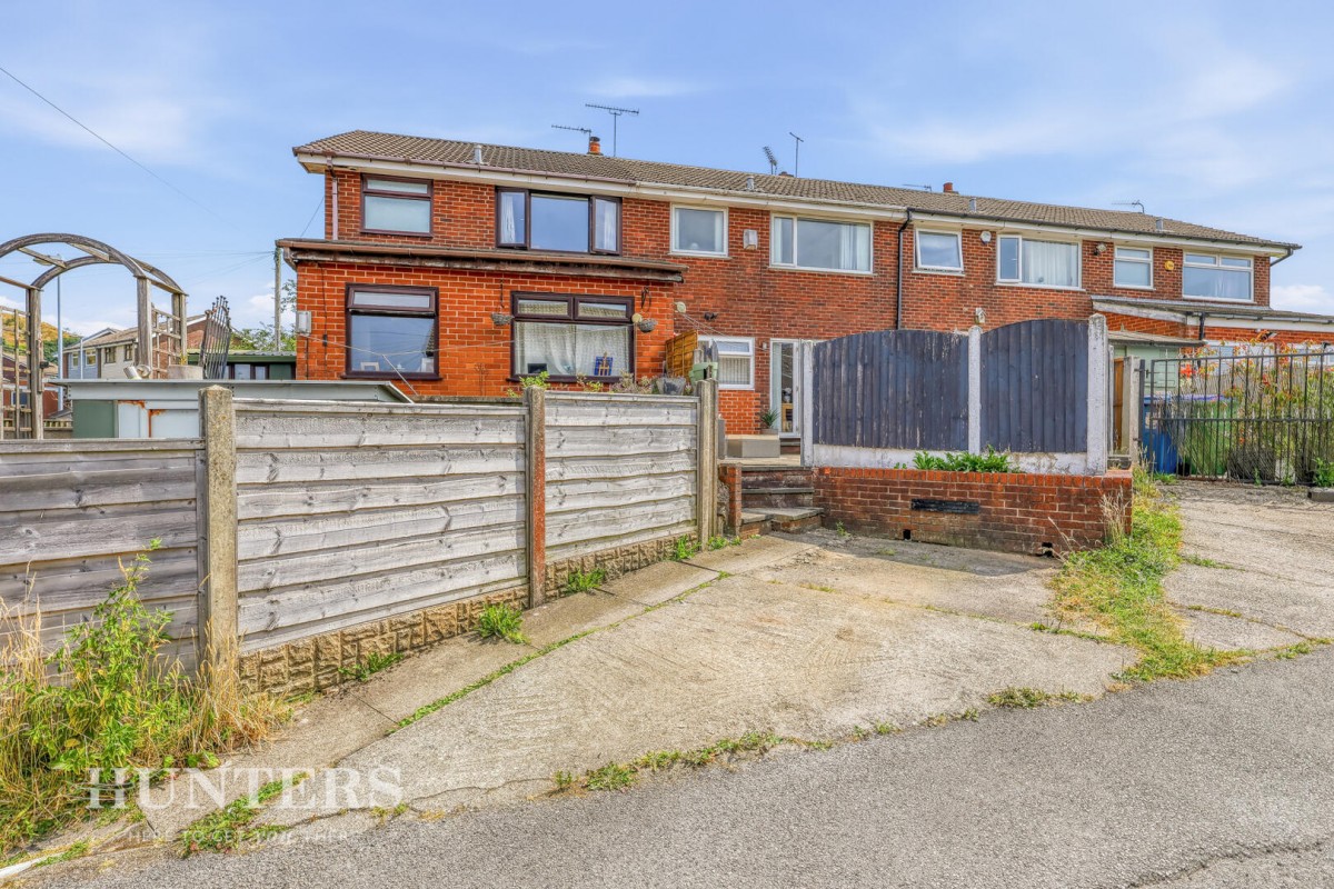 Shaftesbury Drive, Wardle, OL12 9LS