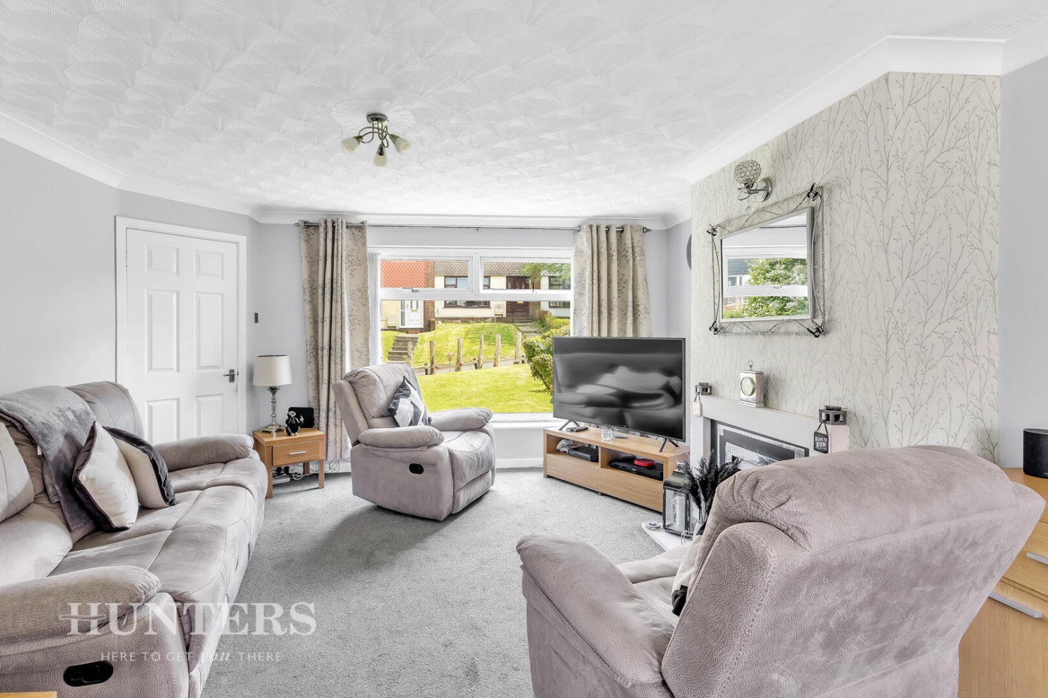 3 bedroom House for sale in Shaftesbury Drive, Wardle, OL12 9LS