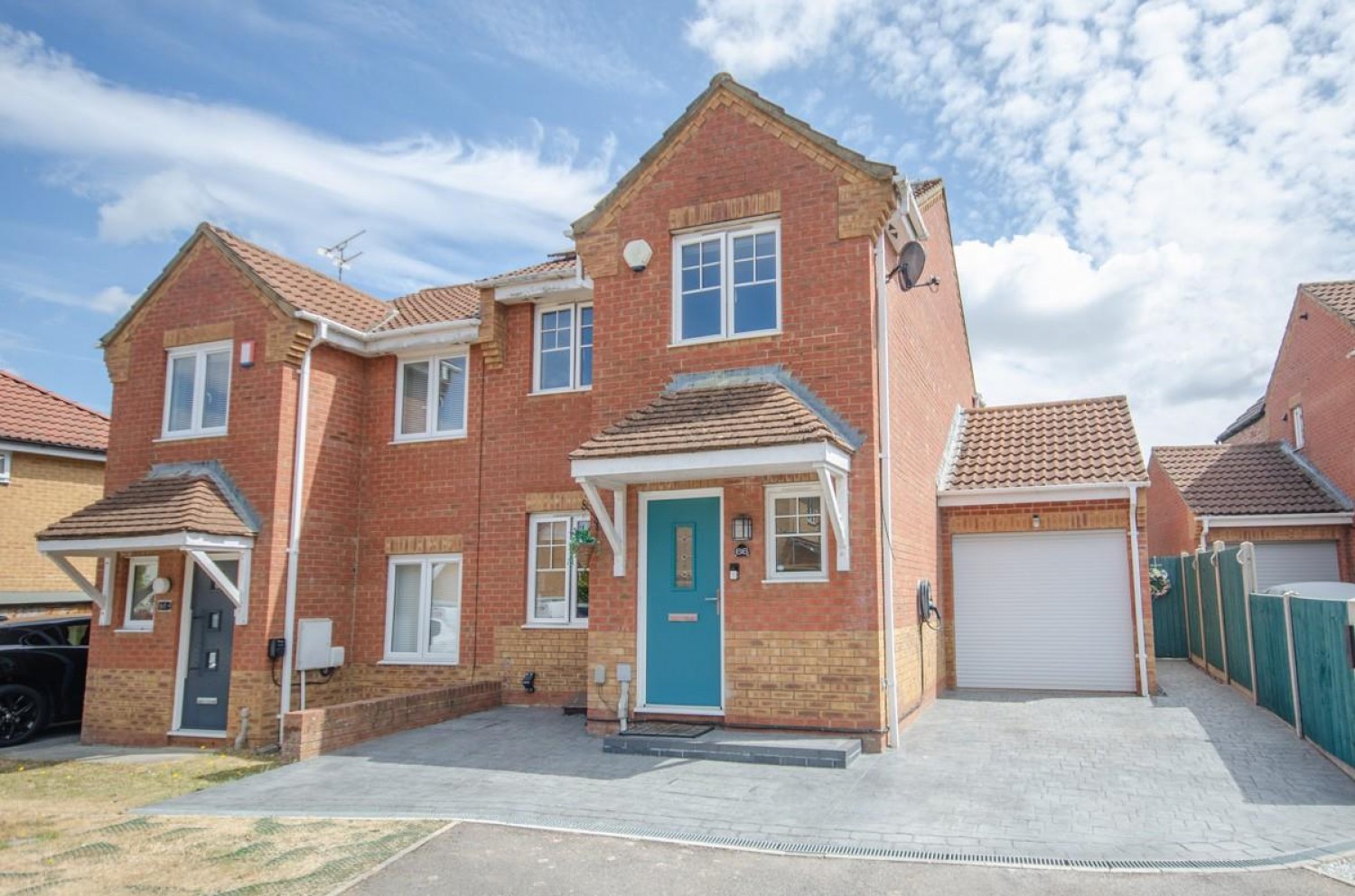 3 bedroom House for sale in Cave Grove, Emersons Green, Bristol, BS16 7BA