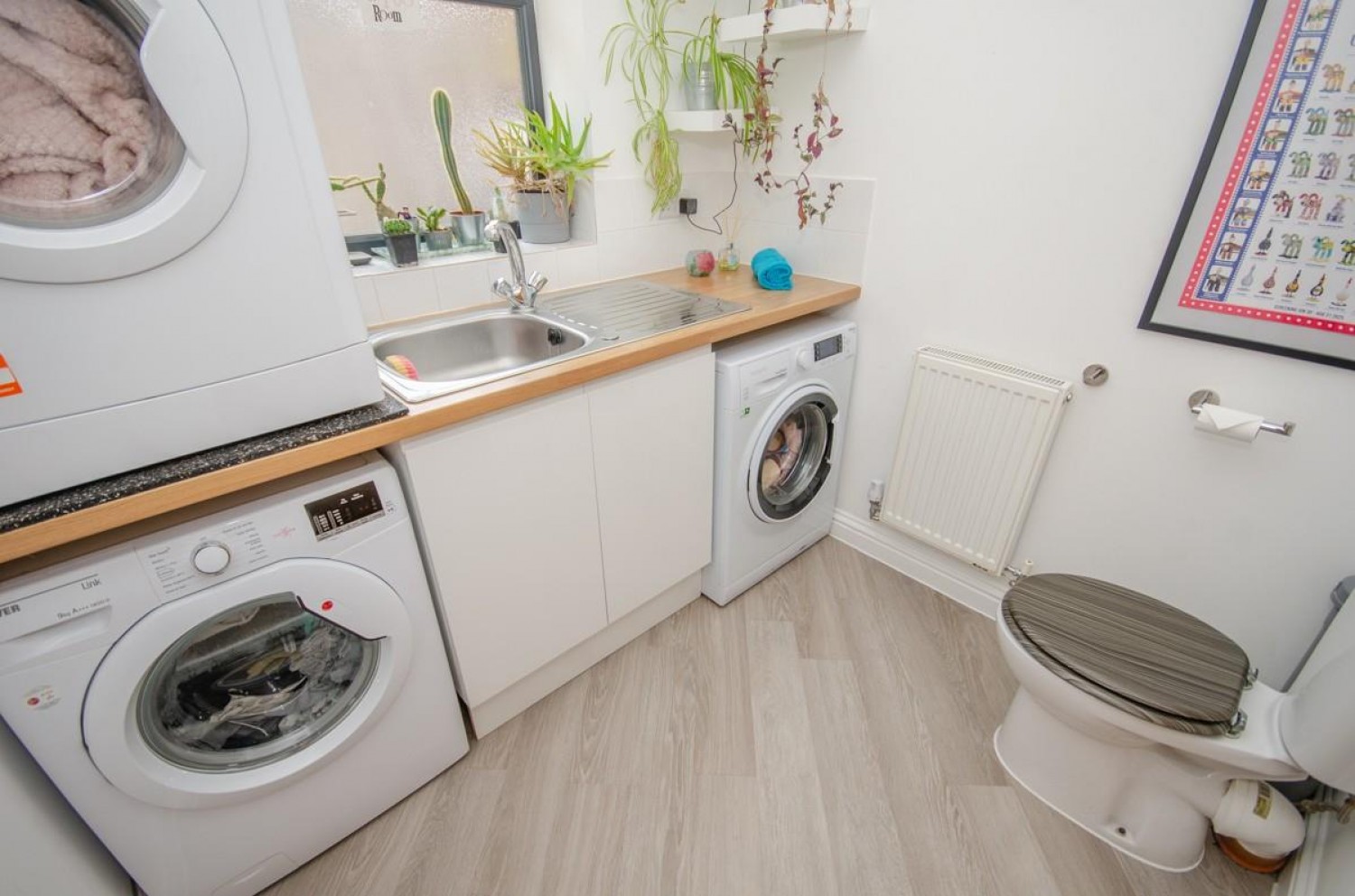 3 bedroom House for sale in Cave Grove, Emersons Green, Bristol, BS16 7BA