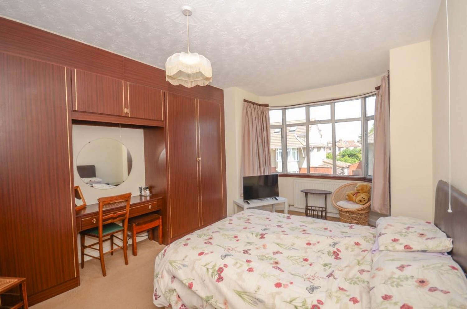 4 bedroom House for sale in Oakdale Close, Downend, Bristol, BS16 6EE