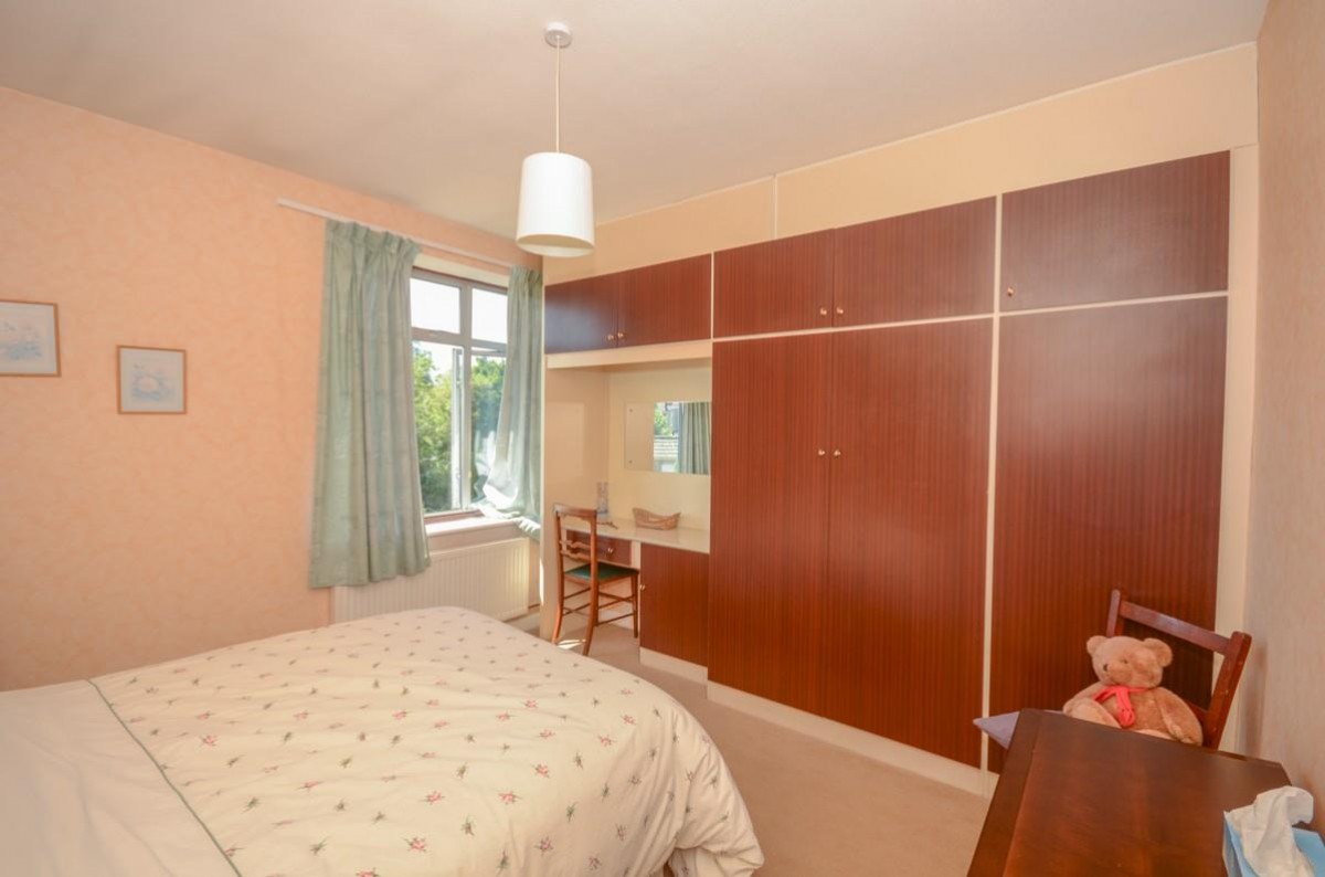 Oakdale Close, Downend, Bristol, BS16 6EE