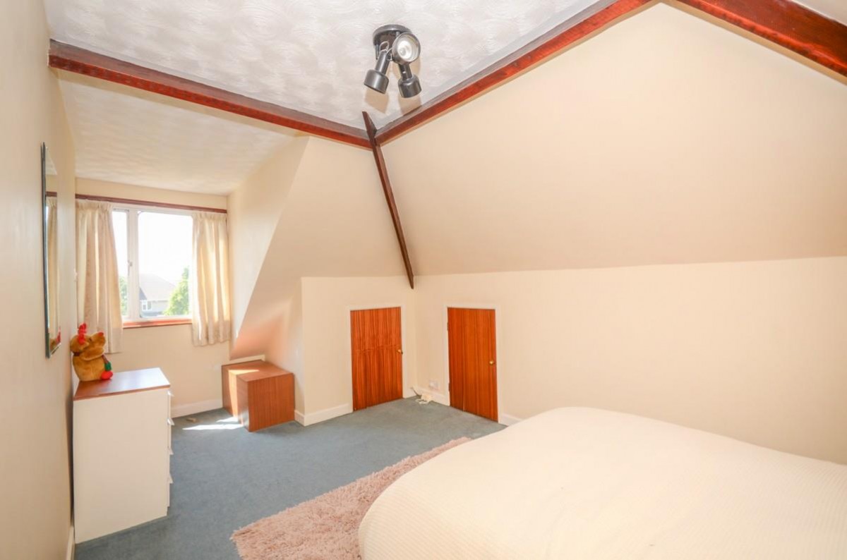 Oakdale Close, Downend, Bristol, BS16 6EE